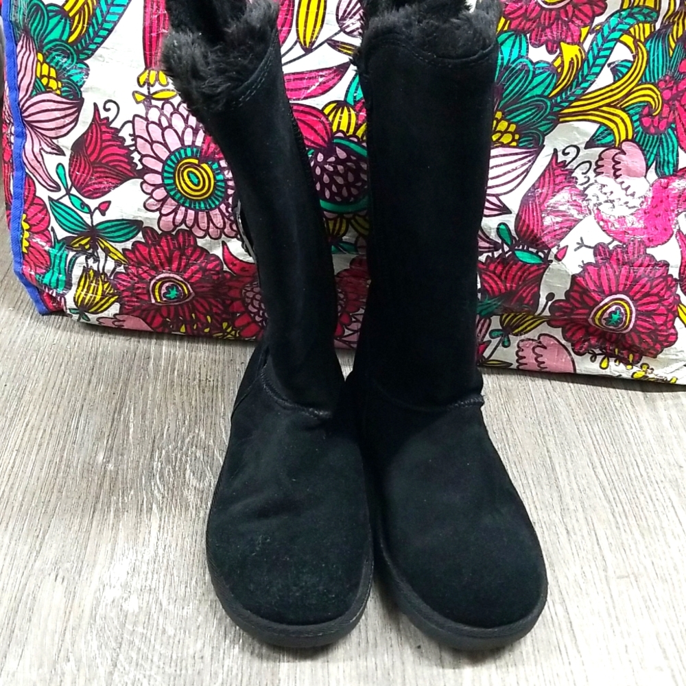 NWOB Floor display womens size 5 Xhileration boots